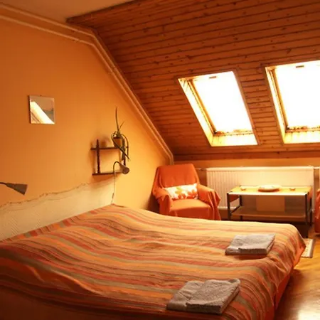Hangulat Vendeghaz / Apartment Harkany